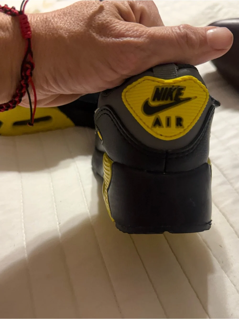 Nike Air Max 90 kids Smoke Grey/Yellow Athletic Sneakers NWOT 11.5